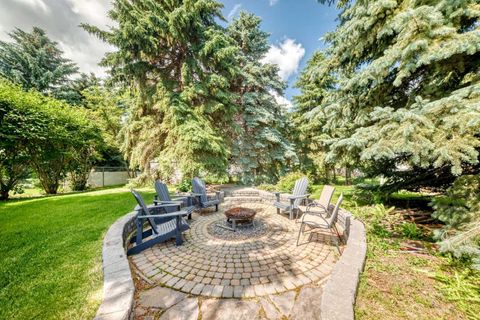 Tiny photo for 777 EAST LAKEVIEW Road, Chestermere, AB T1X 1B1 (MLS # A2330494)