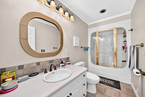 Tiny photo for 777 EAST LAKEVIEW Road, Chestermere, AB T1X 1B1 (MLS # A2330494)