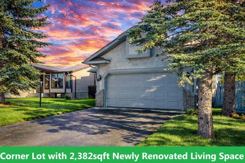 624 Shawinigan Drive SW Calgary AB T2Y 2H4