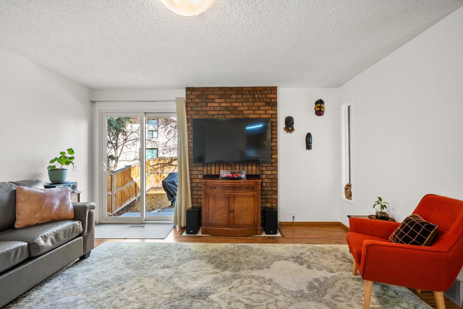 11333 30 Street SW 32