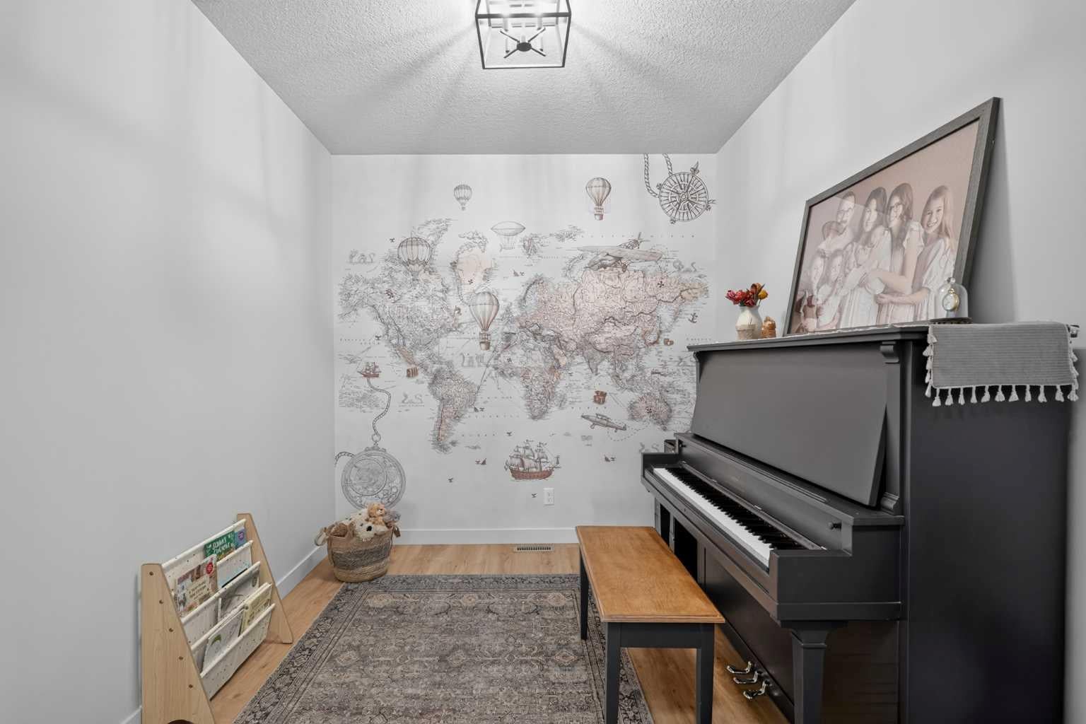 16 Legacy Manor SE