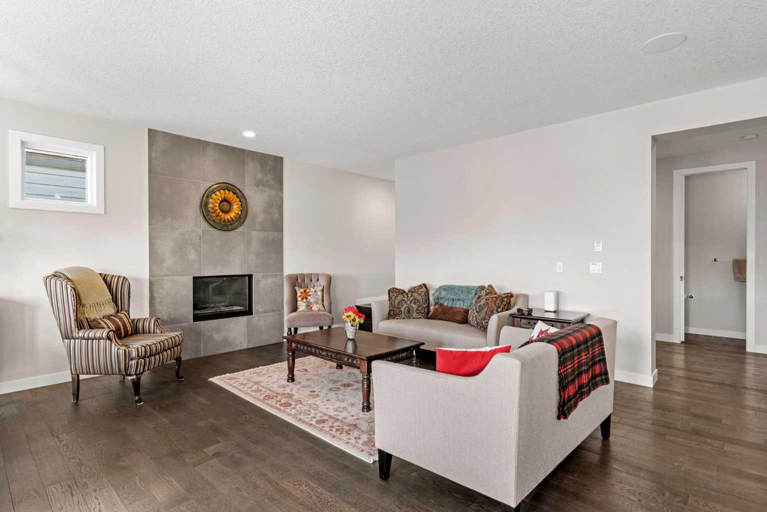 82 Cranbrook Crescent SE