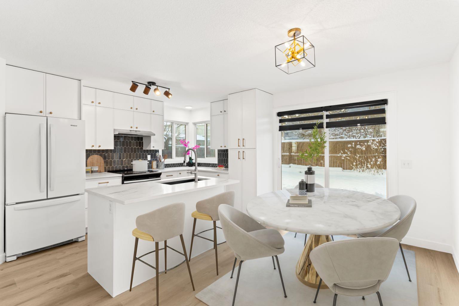 111 Macewan Glen Close NW