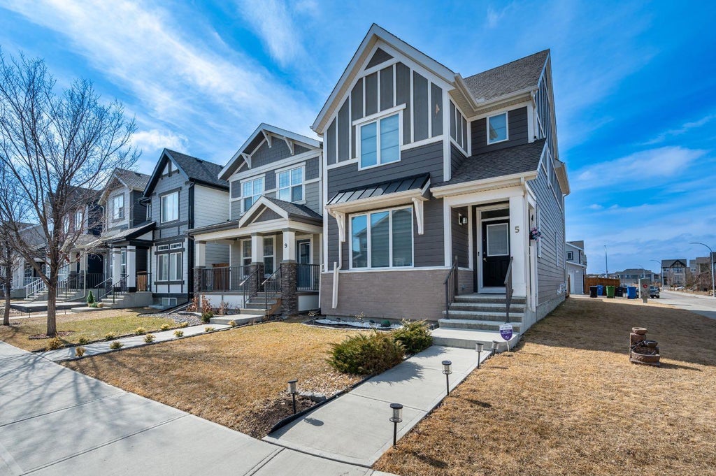 Photo of 5 Masters Street SE, Calgary, AB T3M 2R5 (MLS # A2346750)