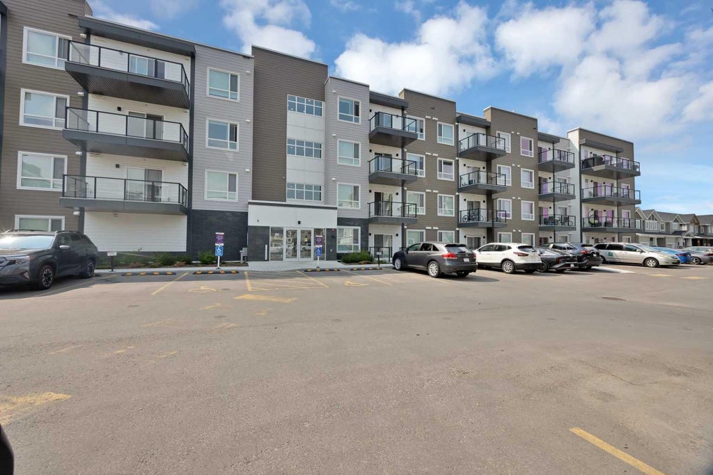 Photo of 33 Carringham Gate NW #3315, Calgary, AB T3P 2H6 (MLS # A2332011)