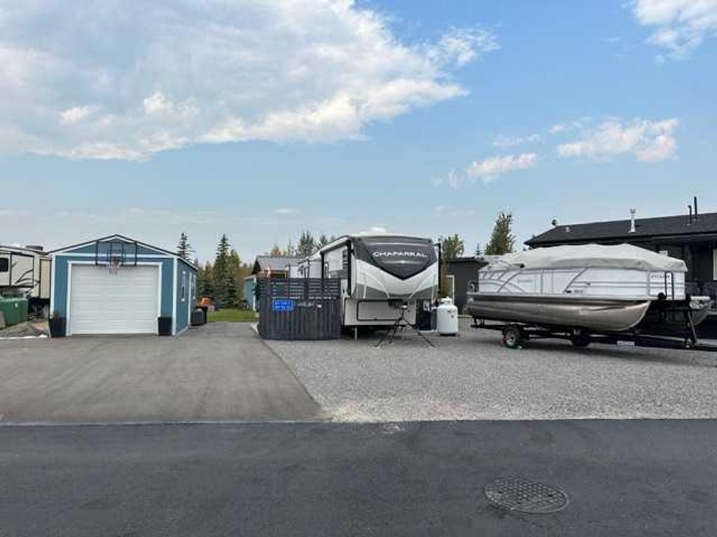 Photo of 10032 Township road 422 #89B, Rural Ponoka County, AB T4J 1V9 (MLS # A2293162)