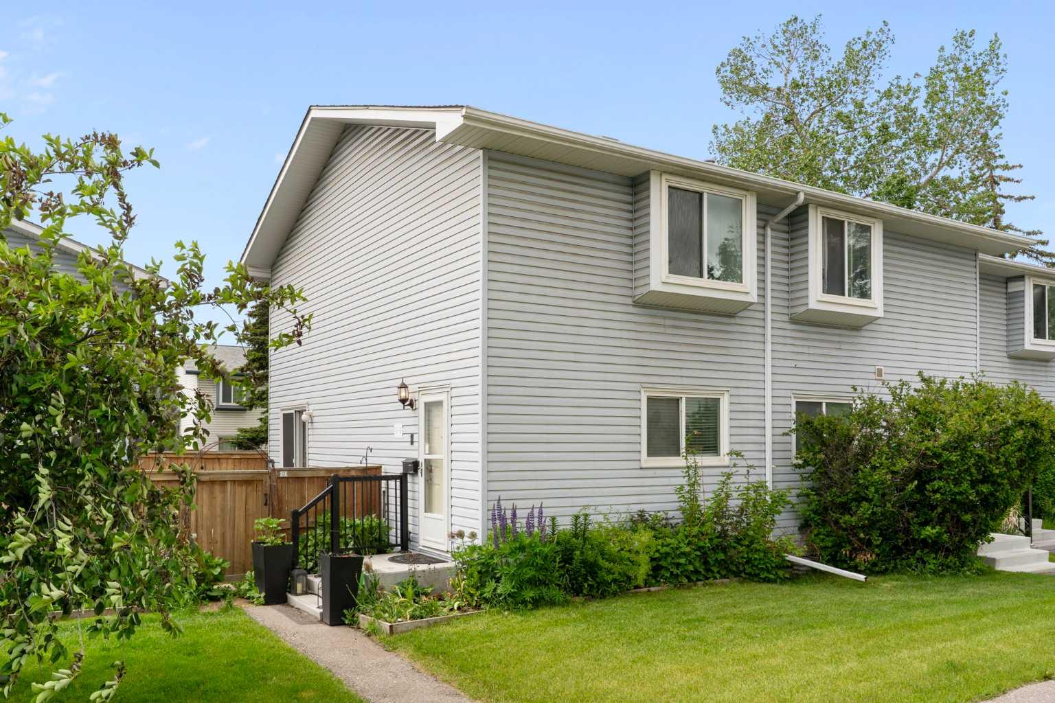 4810 40 Avenue SW 11