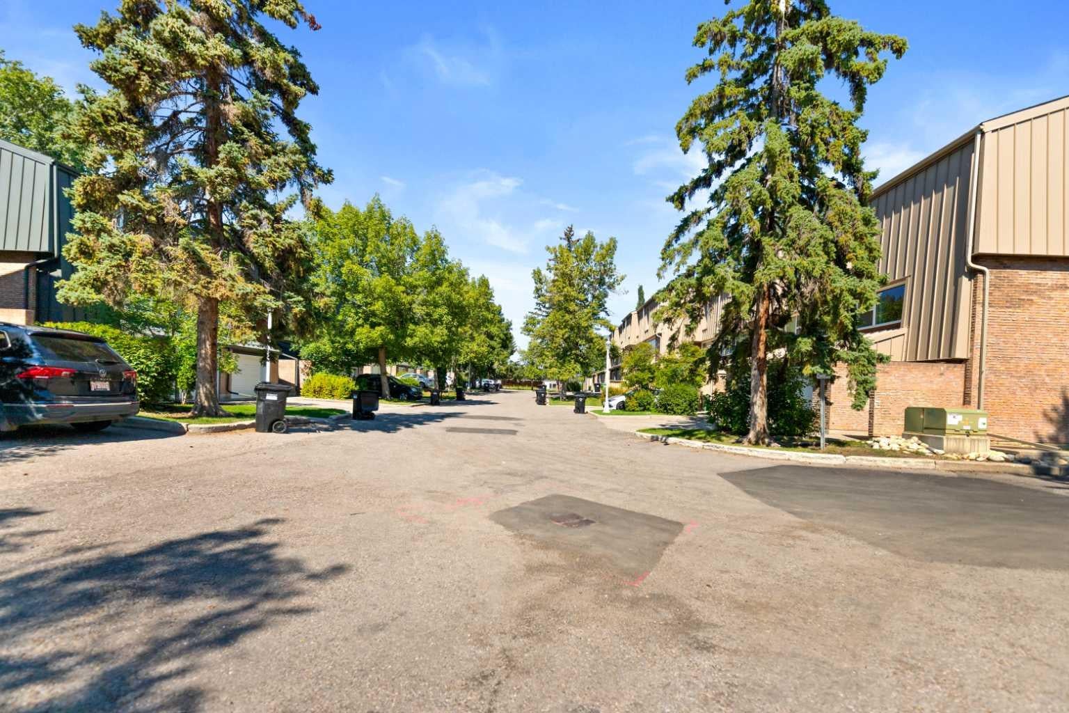 31 Brae Glen Court SW