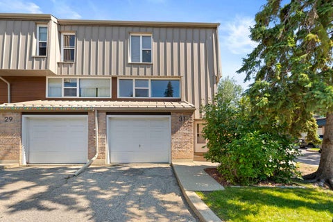Photo of 31 Brae Glen Court SW, Calgary, AB T2W 1B6 (MLS # A2340702)