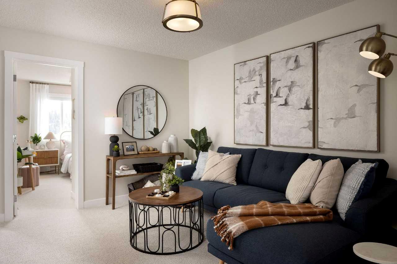 329 Creekside Drive SW