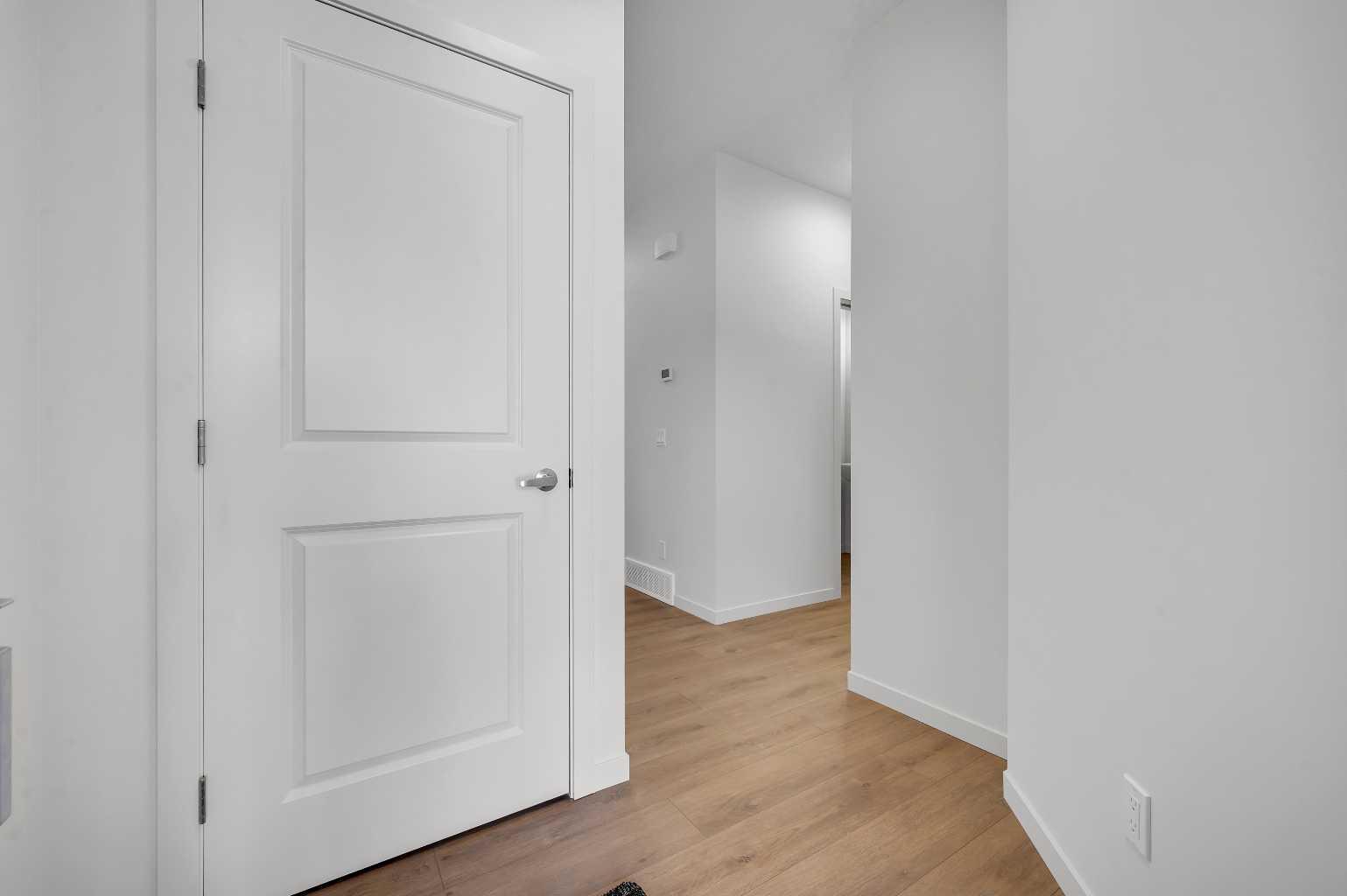 925 Bayview Heights SW