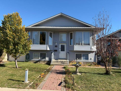 Photo of 361 Somerset Row SE, Medicine Hat, AB T1B 0H2 (MLS # A2353479)