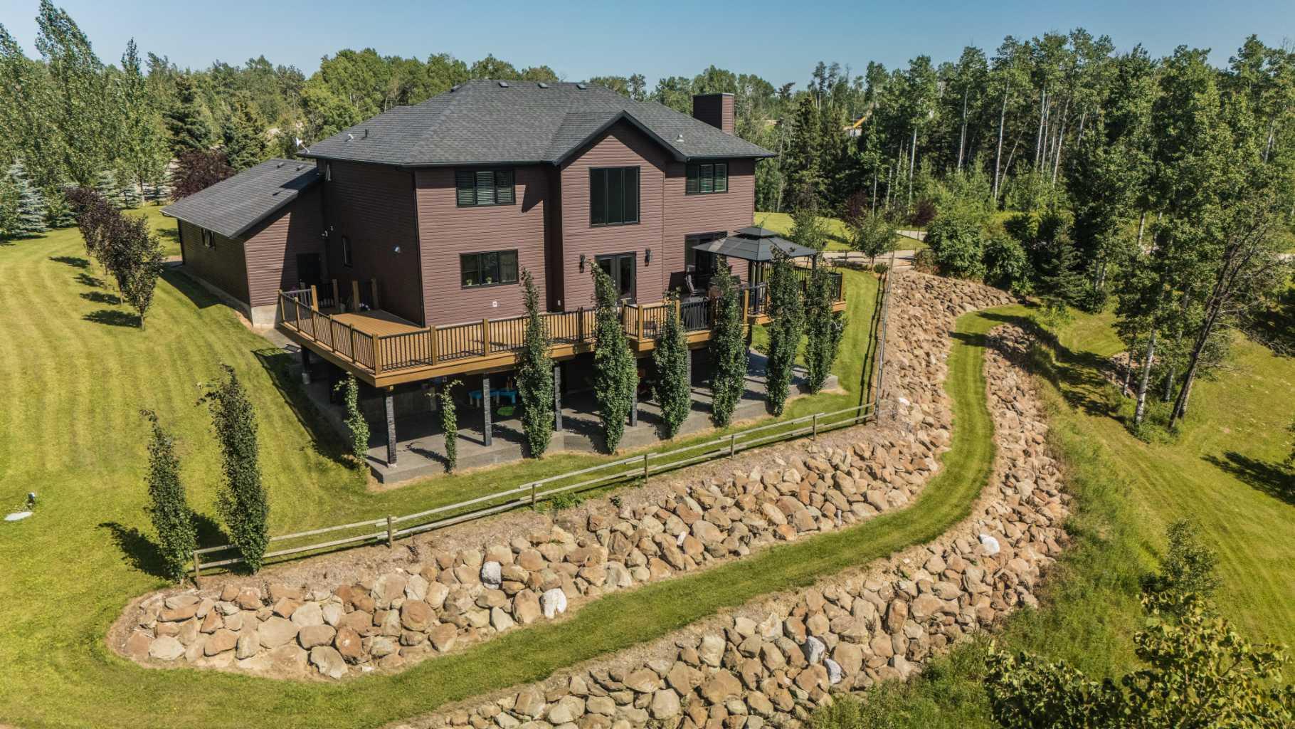 2 Hidden Valley Close