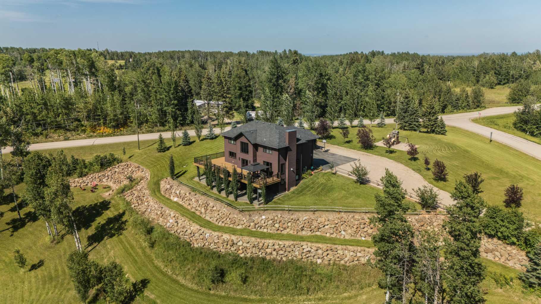 2 Hidden Valley Close