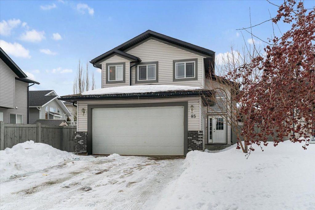 Photo of 85 Pinnacle Hts, Grande Prairie, AB T8W 2X8 (MLS # A2292413)