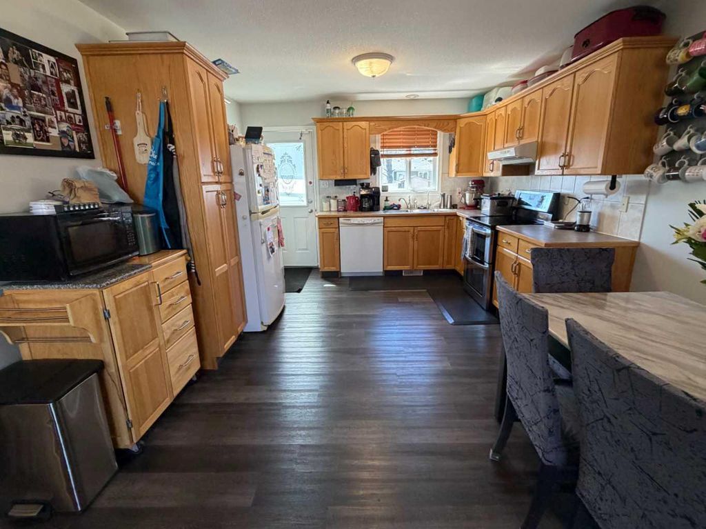 Photo of 5214 45 Avenue, Taber, AB T1G 1B4 (MLS # A2310500)
