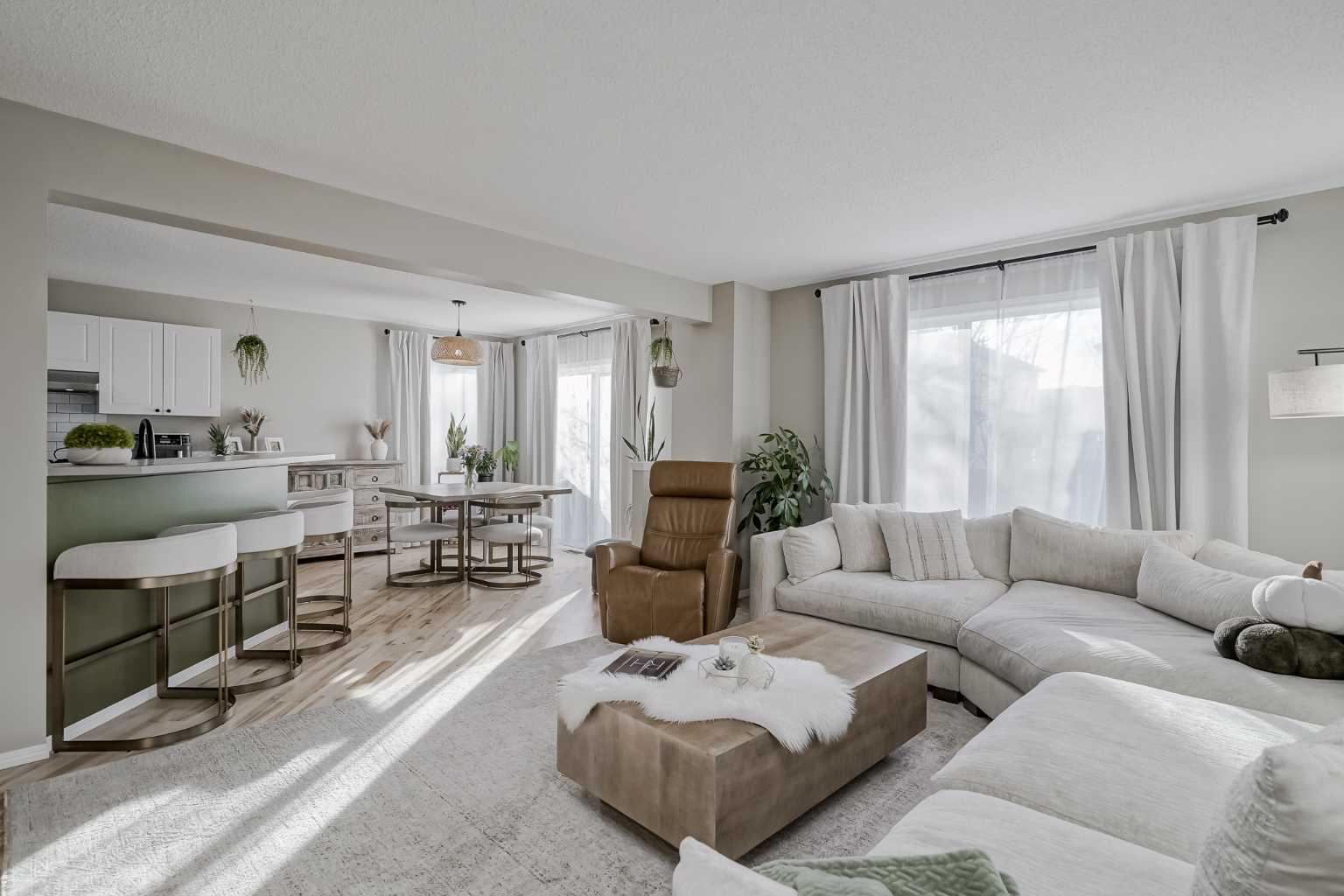 67 Silver Springs Way NW