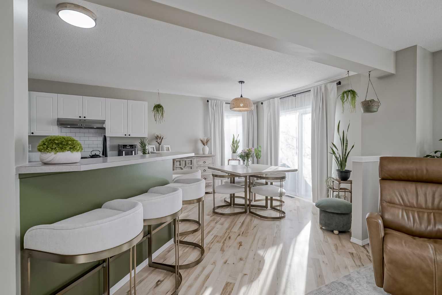 67 Silver Springs Way NW