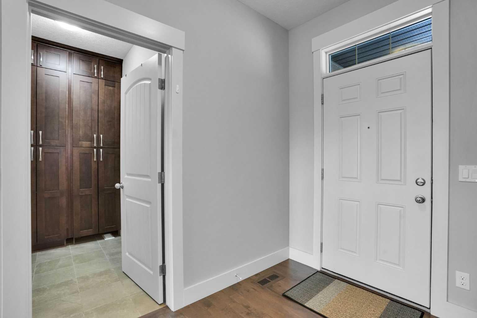 92 Masters Court SE