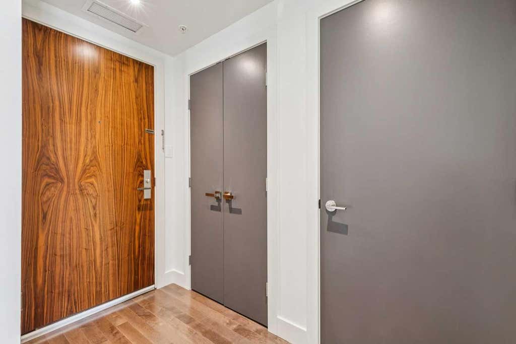 Photo of 10 Shawnee Hill SW #303, Calgary, AB T2Y 0E1 (MLS # A2320317)