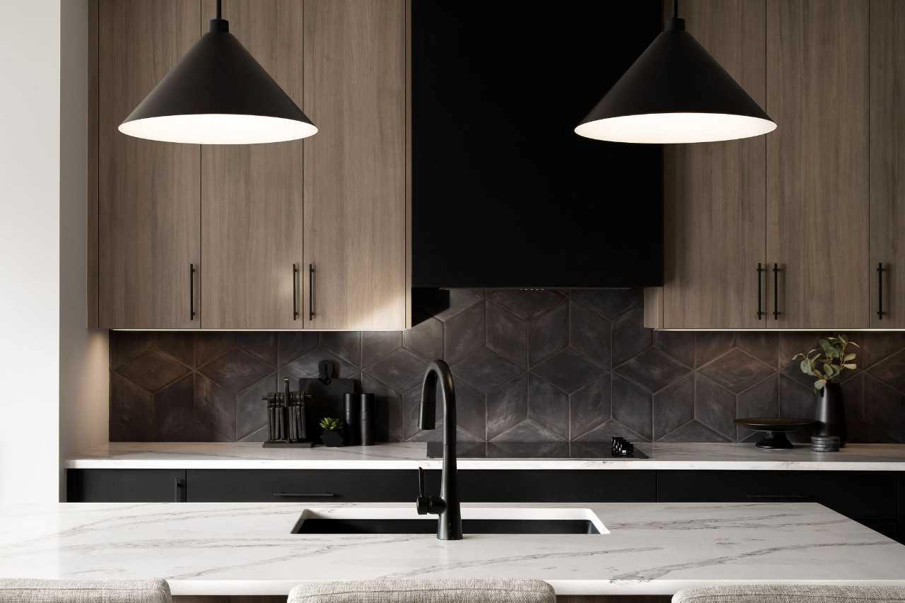 709 Creekmill Court SW