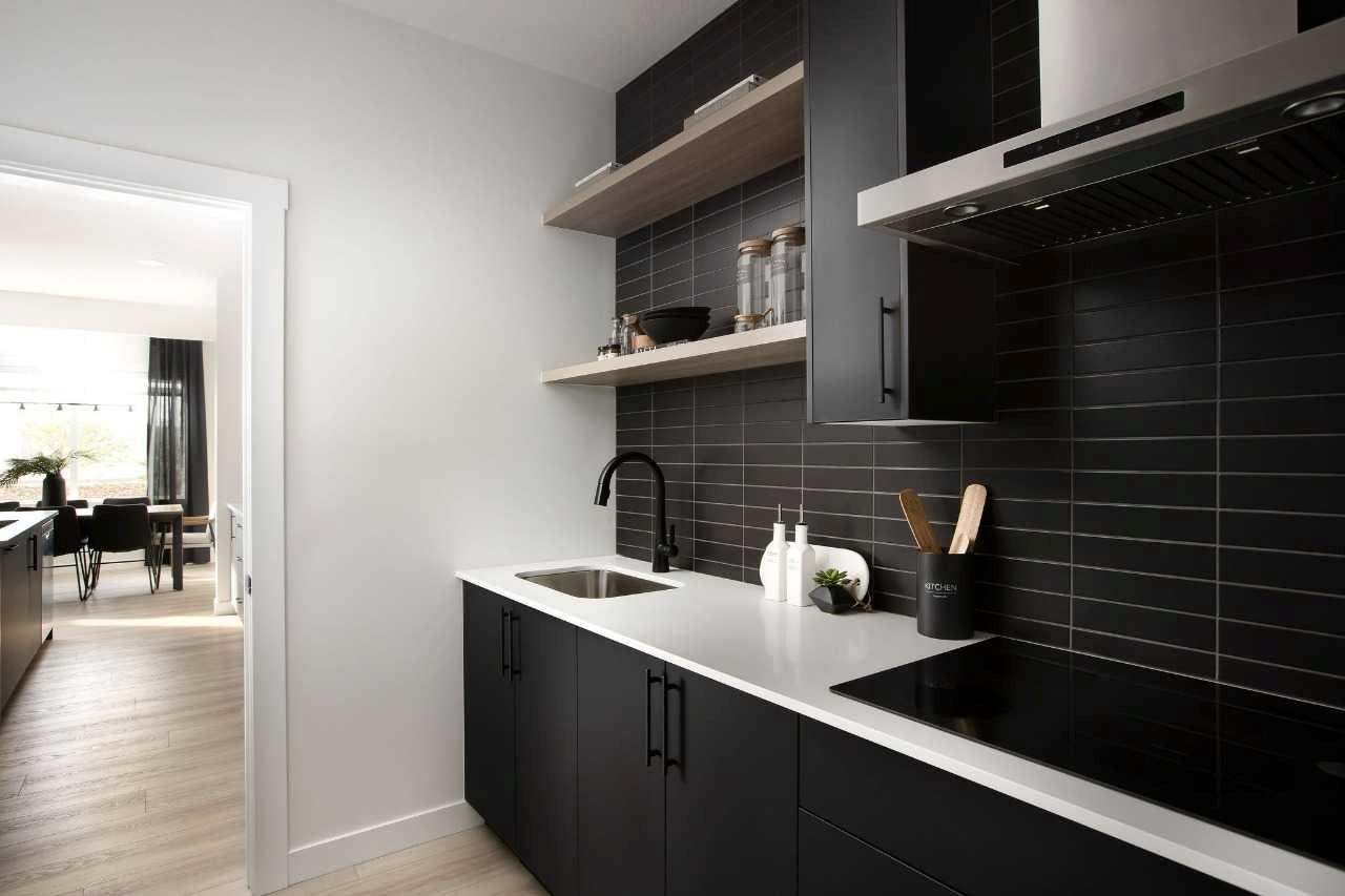 709 Creekmill Court SW