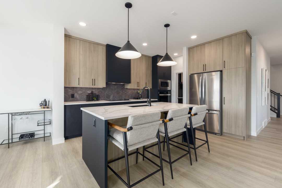 709 Creekmill Court SW