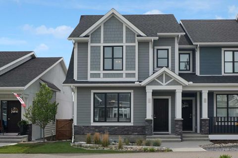 Photo of 59 D'arcy Boulevard, Okotoks, AB T1S 5S6 (MLS # A2314595)