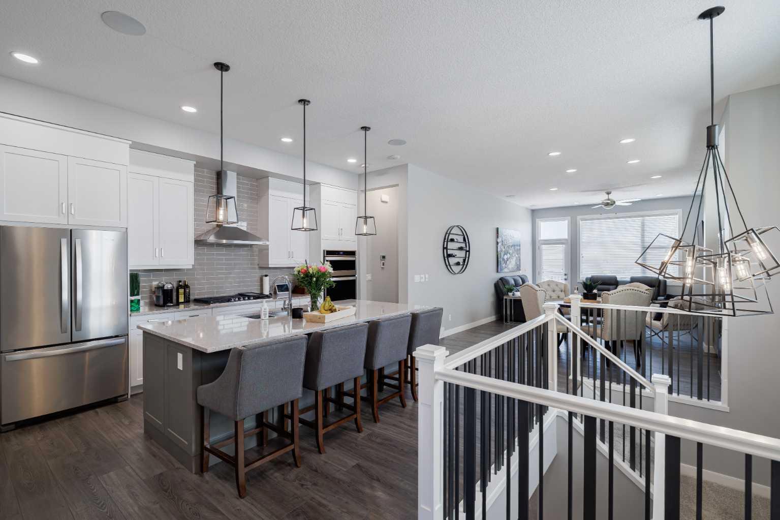 21 Crestridge Bay SW