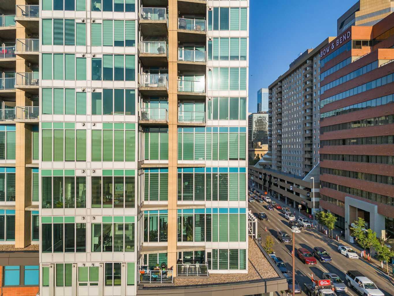 888 4 Avenue SW 601, 611