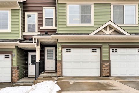 Photo of 249 Sage Hill Grove NW, Calgary, AB T3R 0Z8 (MLS # A2299623)