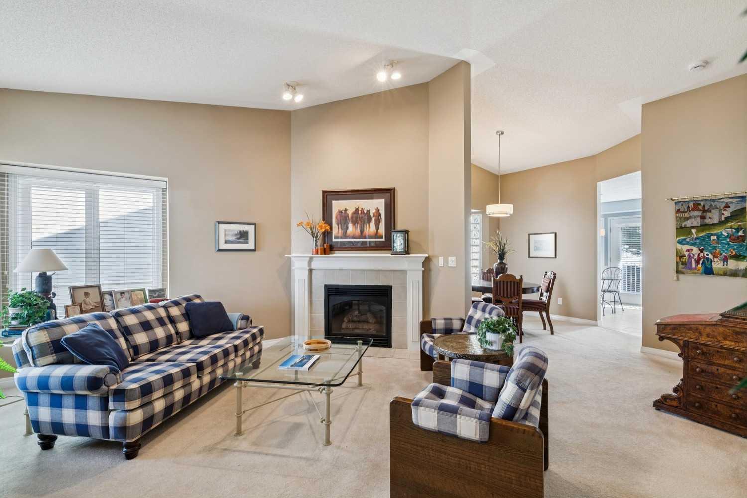 22 Confederation Villas NW