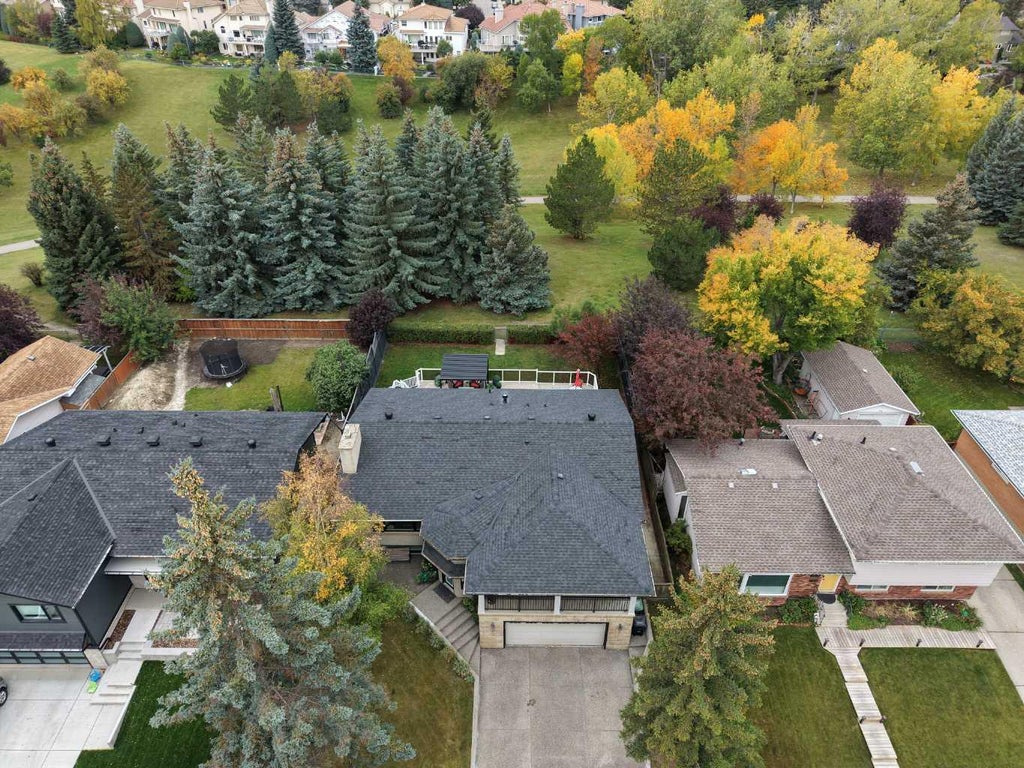 Photo of 5011 Viceroy Drive NW, Calgary, AB T3A 0V2 (MLS # A2347823)