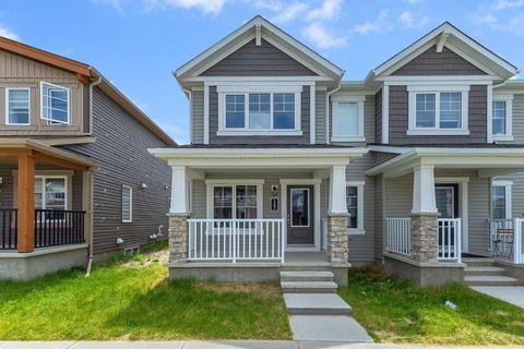1383 148 Avenue NW Calgary AB T3P 1W2