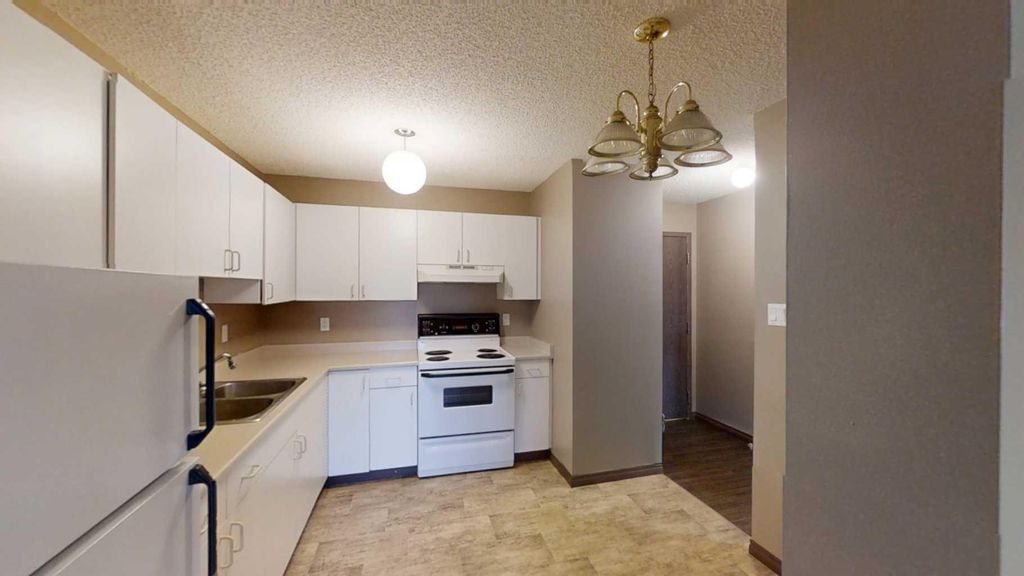 Photo of 5117 44 Street #206, High Prairie, AB T0G 1E0 (MLS # A2265789)