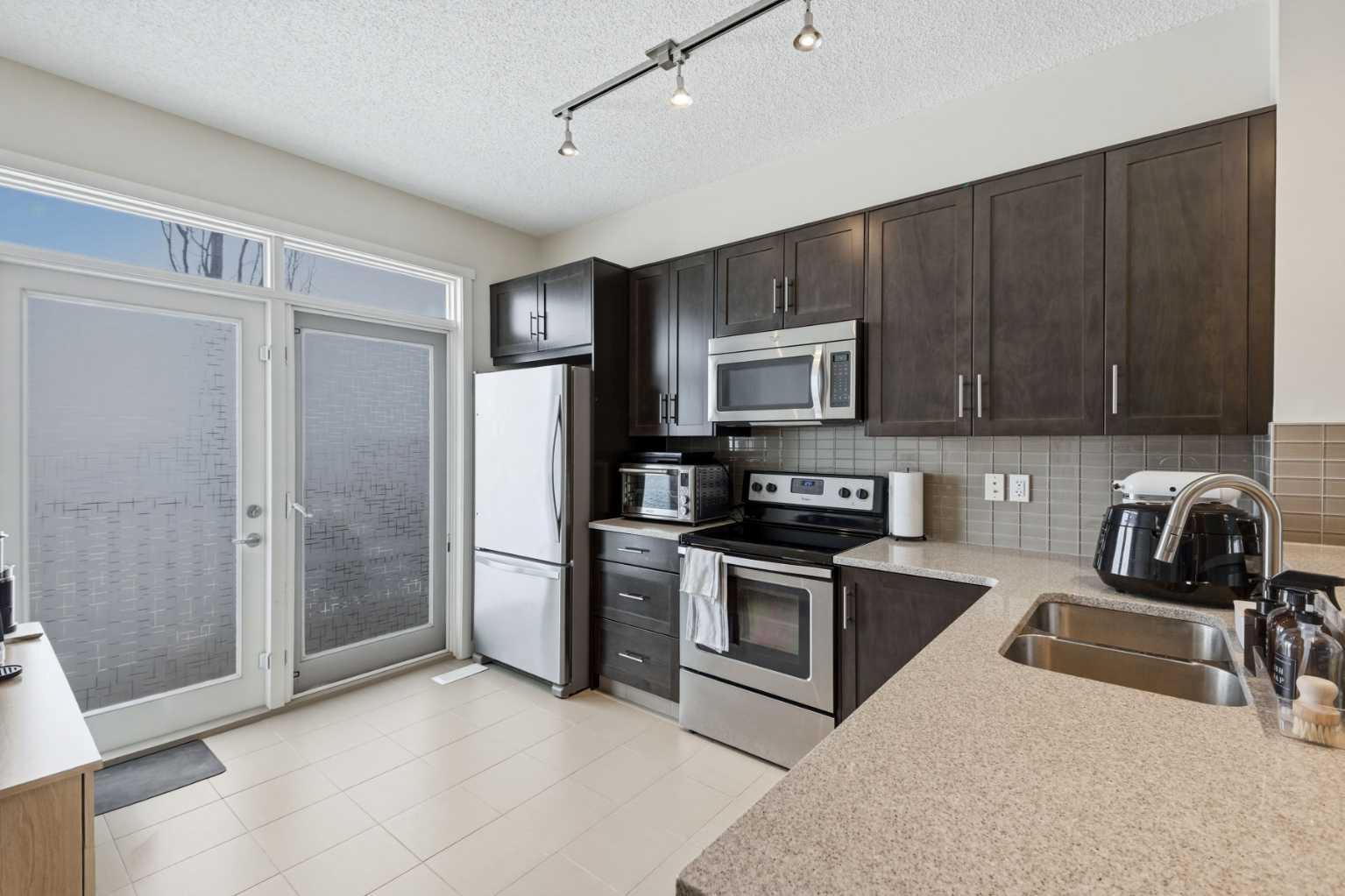 214 Nolanfield Villas NW