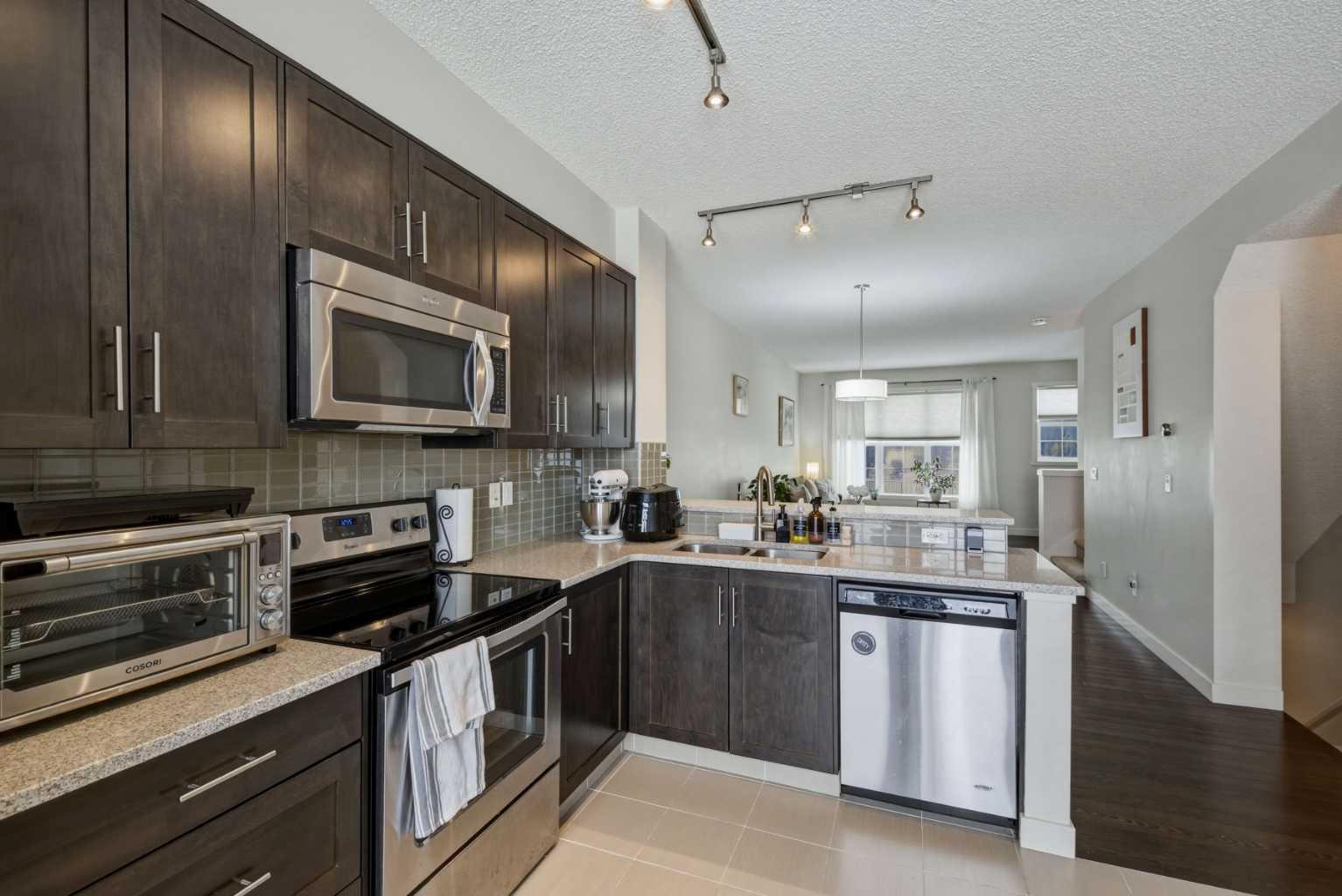 214 Nolanfield Villas NW