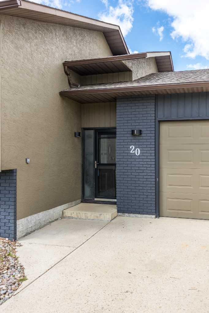 20 Carter Crescent SE