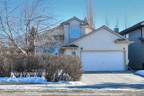 6558 Sierra Morena Boulevard SW Calgary AB T3H 3R3