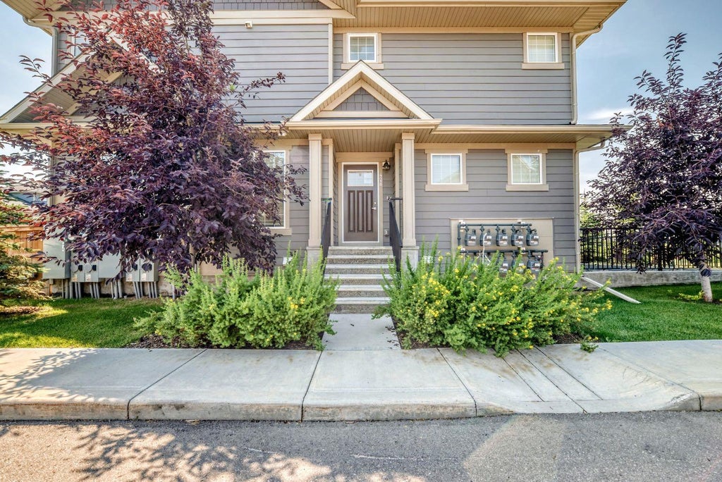 Photo of 428 Cranbrook Square SE, Calgary, AB T3M 3K9 (MLS # A2337313)