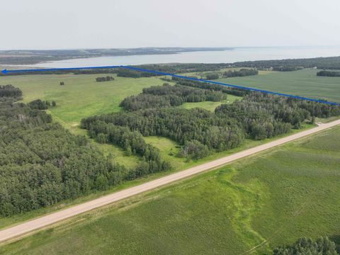 ON Highway 771 Rural Ponoka County AB T0C 2J0