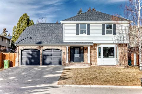 Photo of 36 Stradbrooke Way SW, Calgary, AB T3H 1S5 (MLS # A2283679)