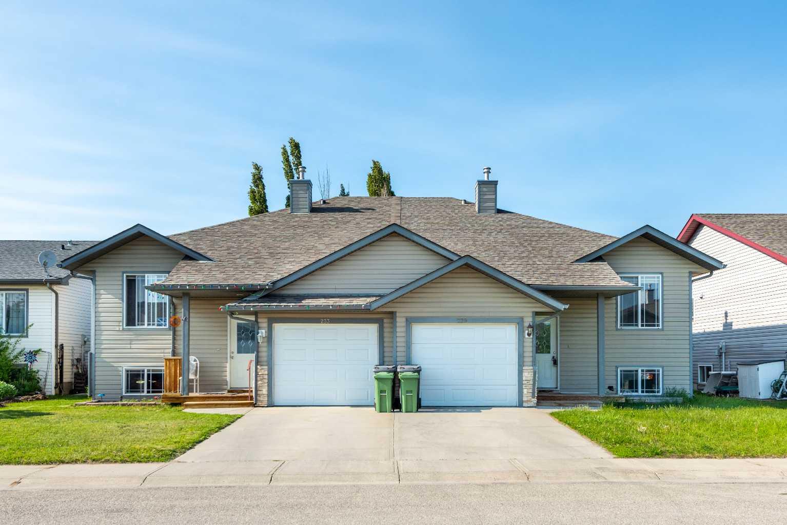 229 Hillvale Crescent