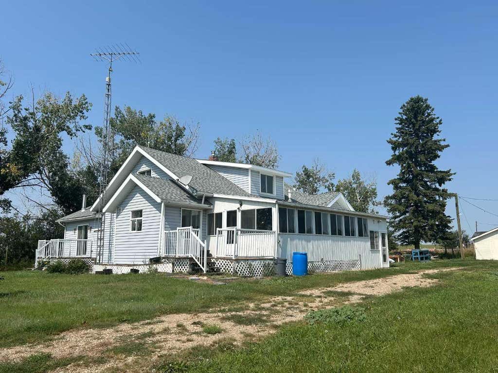 Photo of 225074 583 Highway, Rural Kneehill County, AB T0M 2A0 (MLS # A2339187)