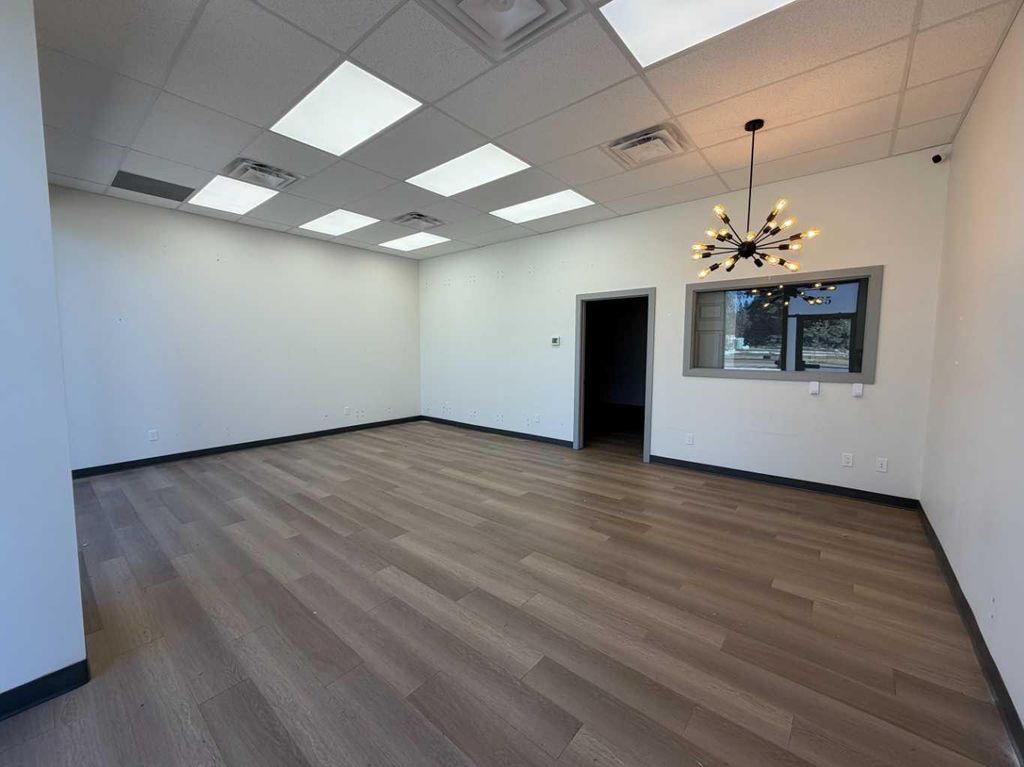 Photo of 5580 45 Street #C5, Red Deer, AB T4N 1L1 (MLS # A2305602)
