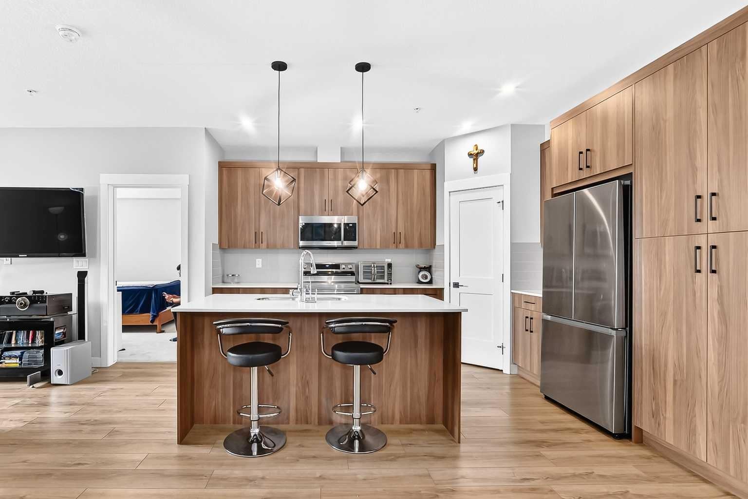 200 Seton Circle SE 6106