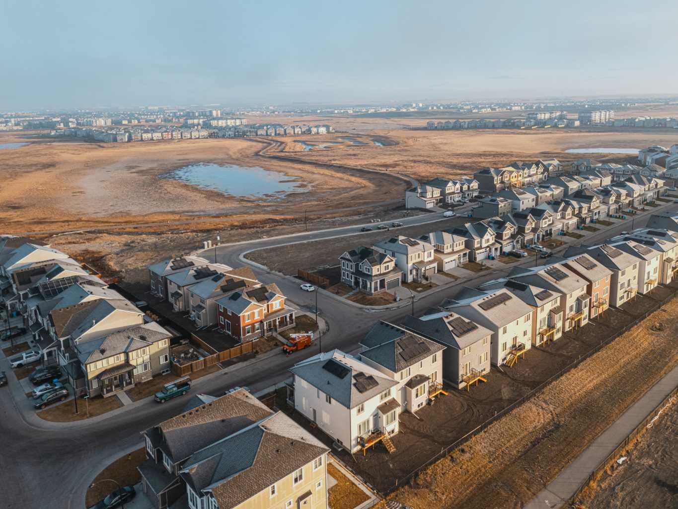 12 CITYSIDE Crescent NE