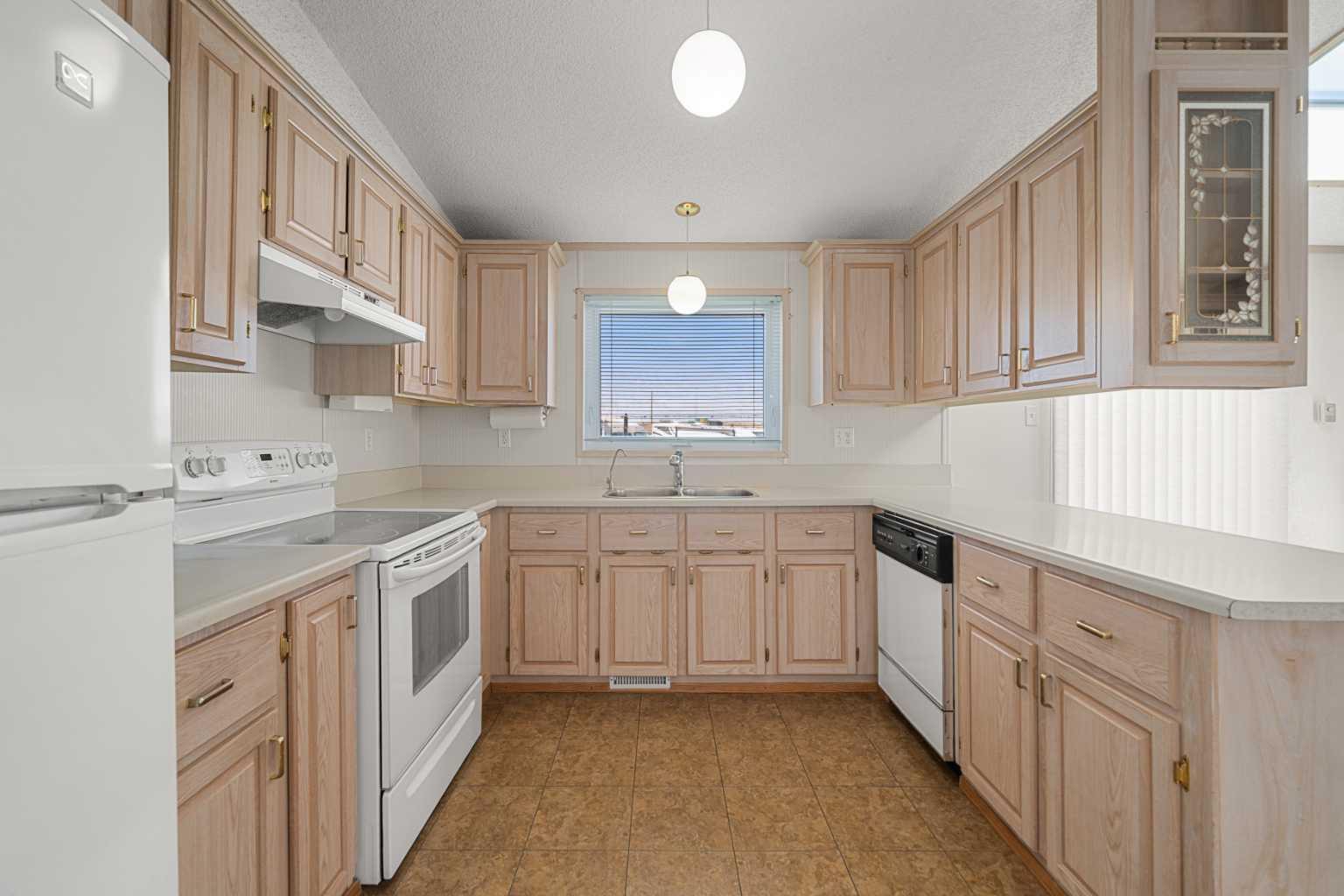99 Arbour Lake Road NW 299