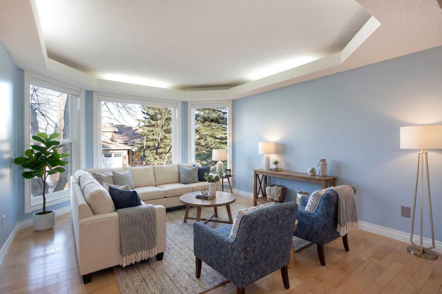 31 Signal Hill Way SW