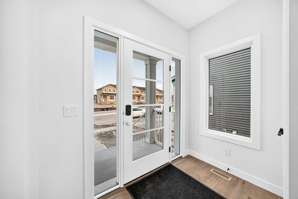 Photo of 182 Lanark Gate SE, Airdrie, AB T4A 3R7 (MLS # A2331971)